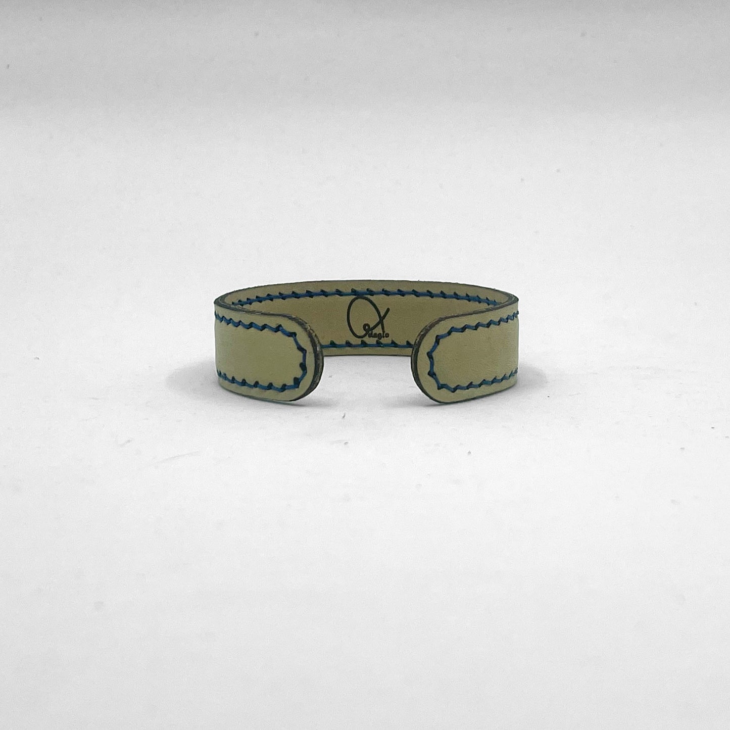 FAITH Curved Bangle (Small) Gadi